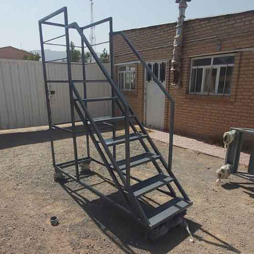 نردبان متحرک